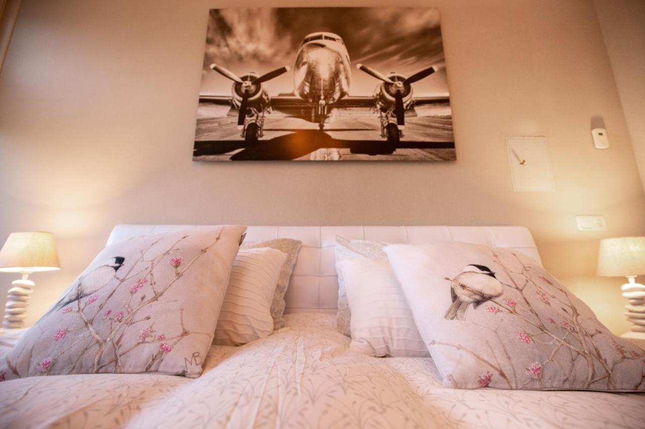 B&B Oldemarkt ภายนอก รูปภาพ
